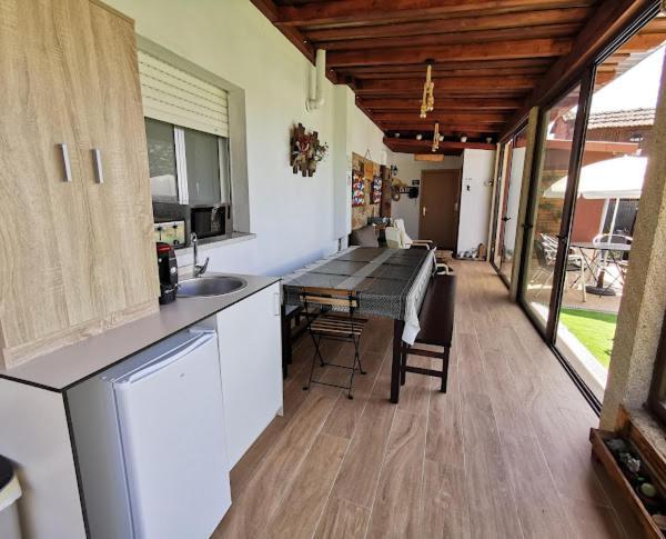 Albergue Vintecatro Caldas De Reis Esterno foto